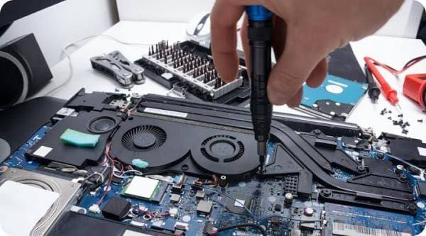 Hardware support technician at work